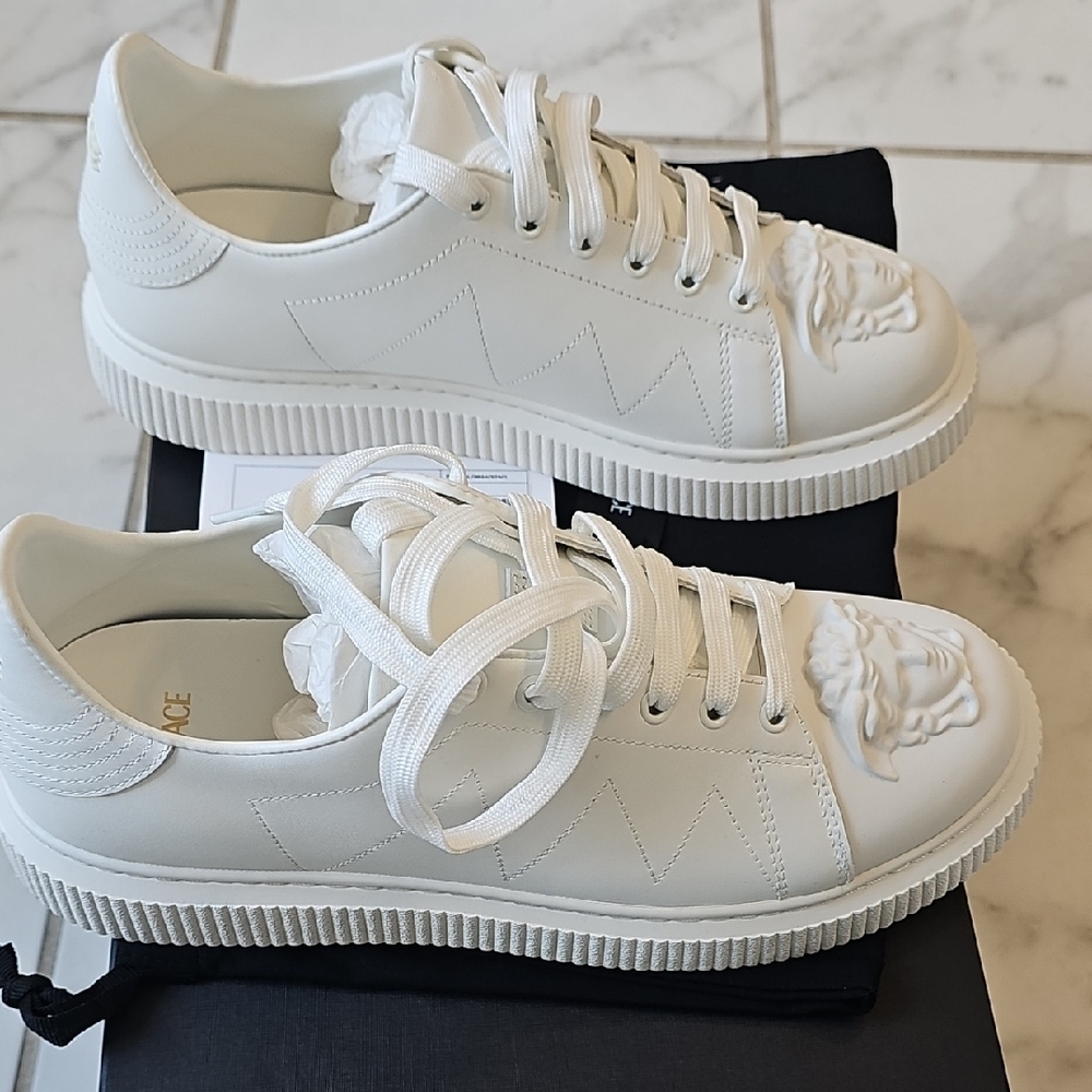 Versace Black Box - Picture 9 of 11